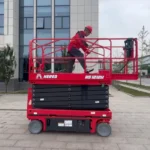 Hered-Automatic-Brake-Self-Propelled-Hydraulic-Scissor-Lift-Elevated-Work-Platform-4.webp