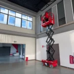 Hered-Discount-Price-Indoor-Outdoor-Electric-Aerial-Work-Platform-Mobile-Electric-Small-Scissor-Lift-4.webp